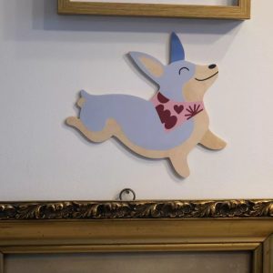 Charlie el Corgie: decoración de pared de madera